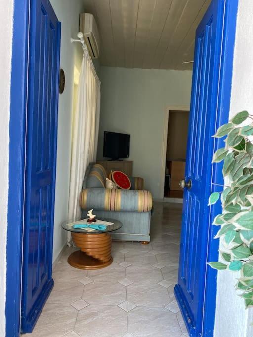The House Of Grandma Zinios Villa Ioulis Exterior photo
